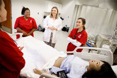 IUFW students in a simulated clinical setting.
